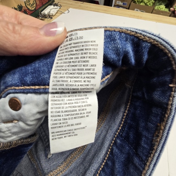 American Eagle Shortie Short Womens Size 4 Hi Rise Blue Cuffed Distressed Denim - Picture 7 of 14